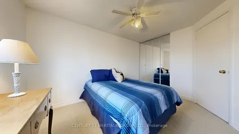 14 Dunkeld Way Markham ON L3T 4Y9