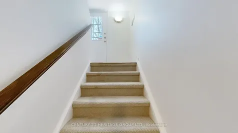 14 Dunkeld Way Markham ON L3T 4Y9