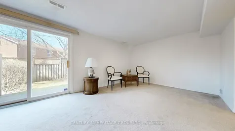 14 Dunkeld Way Markham ON L3T 4Y9