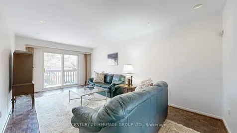 14 Dunkeld Way Markham ON L3T 4Y9