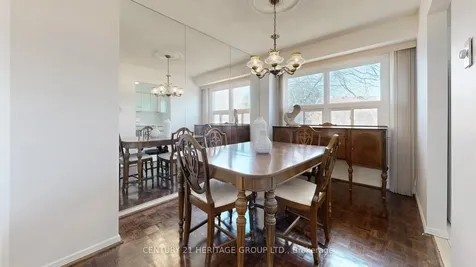 14 Dunkeld Way Markham ON L3T 4Y9