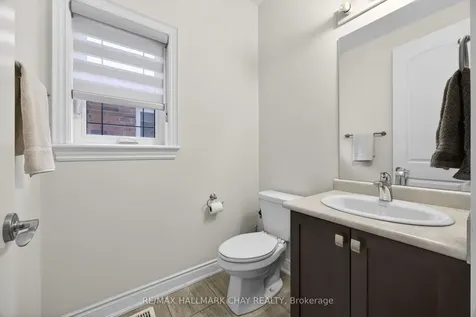 101 Gardiner Drive Bradford West Gwillimbury ON L3Z 3G2