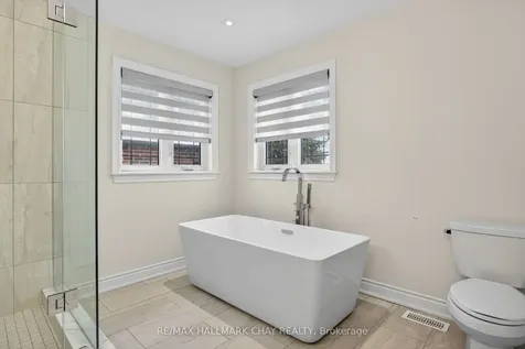 101 Gardiner Drive Bradford West Gwillimbury ON L3Z 3G2