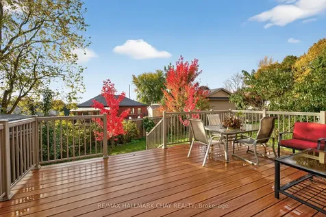 101 Gardiner Drive Bradford West Gwillimbury ON L3Z 3G2