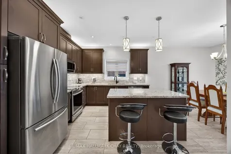 101 Gardiner Drive Bradford West Gwillimbury ON L3Z 3G2