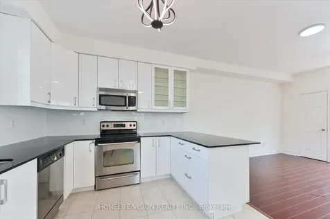 215 16th Avenue Richmond Hill ON L4C 0T8