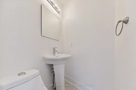 215 16th Avenue Richmond Hill ON L4C 0T8