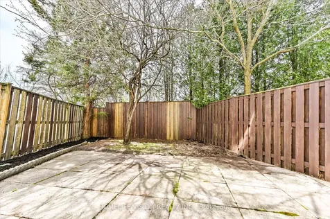 215 16th Avenue Richmond Hill ON L4C 0T8