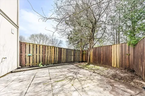 215 16th Avenue Richmond Hill ON L4C 0T8