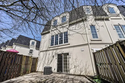 215 16th Avenue Richmond Hill ON L4C 0T8