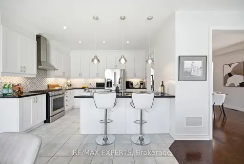 37 Schwalm Crescent New Tecumseth ON L0G 1W0