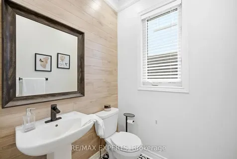 37 Schwalm Crescent New Tecumseth ON L0G 1W0