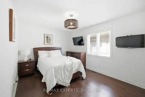 37 Schwalm Crescent New Tecumseth ON L0G 1W0