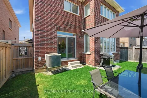 37 Schwalm Crescent New Tecumseth ON L0G 1W0