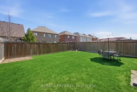 37 Schwalm Crescent New Tecumseth ON L0G 1W0