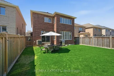 37 Schwalm Crescent New Tecumseth ON L0G 1W0