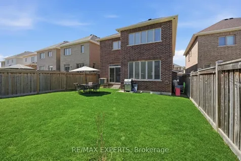 37 Schwalm Crescent New Tecumseth ON L0G 1W0