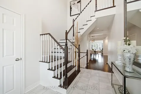 37 Schwalm Crescent New Tecumseth ON L0G 1W0