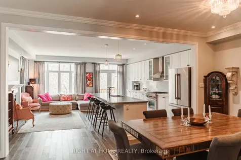26 Great Heron Court King ON L7B 0P4