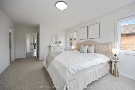 29 Ferragine Crescent Bradford West Gwillimbury ON L3Z 4J9
