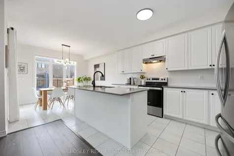 29 Ferragine Crescent Bradford West Gwillimbury ON L3Z 4J9