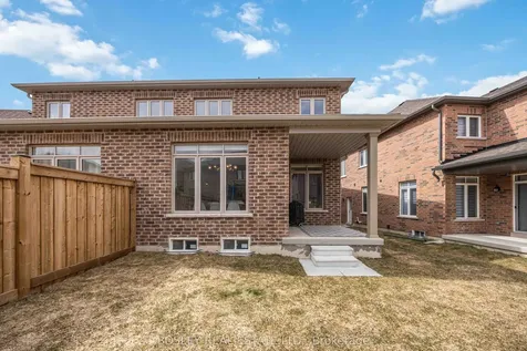 29 Ferragine Crescent Bradford West Gwillimbury ON L3Z 4J9