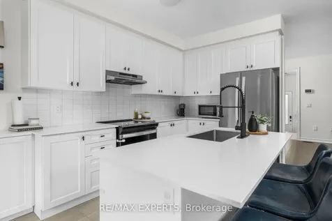 1473 Blackmore Street Innisfil ON L9S 0P1