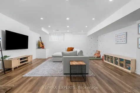 1473 Blackmore Street Innisfil ON L9S 0P1