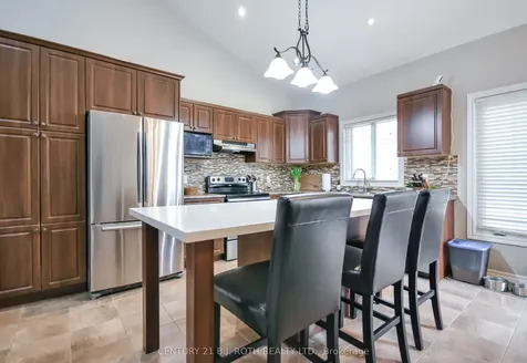 14 Stevenson Street Essa ON L3W 0P4