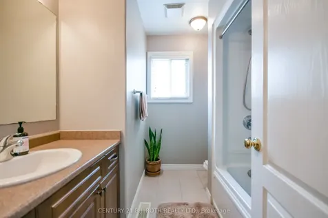 14 Stevenson Street Essa ON L3W 0P4