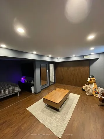 28 Foreht Crescent Aurora ON L4G 3E8