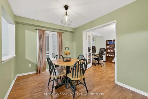 5 Booth Street Bradford West Gwillimbury ON L3Z 0A3