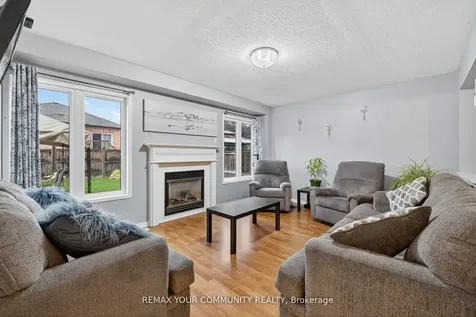5 Booth Street Bradford West Gwillimbury ON L3Z 0A3