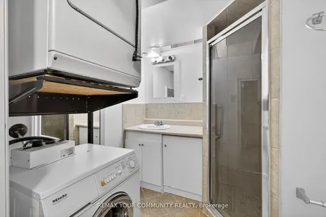 5 Booth Street Bradford West Gwillimbury ON L3Z 0A3