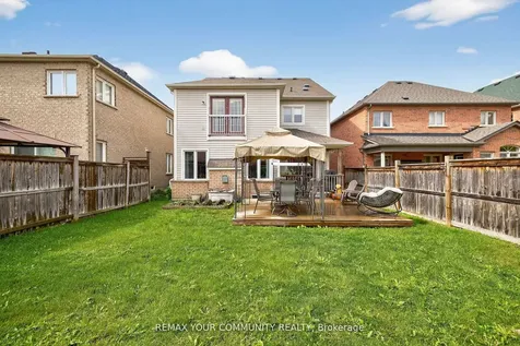 5 Booth Street Bradford West Gwillimbury ON L3Z 0A3