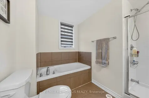 1 Boadway Crescent Whitchurch-stouffville ON L4A 1X9