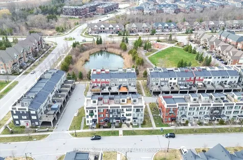 1 Boadway Crescent Whitchurch-stouffville ON L4A 1X9