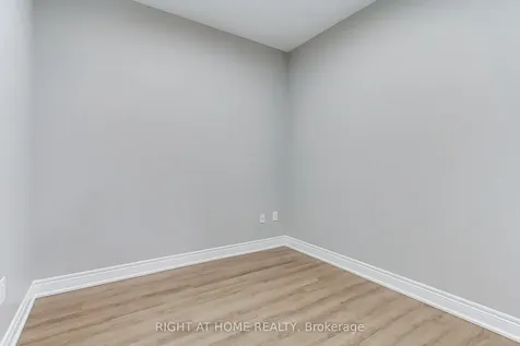 39 New Delhi Drive E Markham ON L3S 0E1