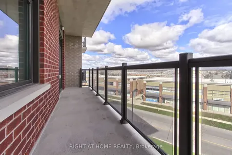 39 New Delhi Drive E Markham ON L3S 0E1