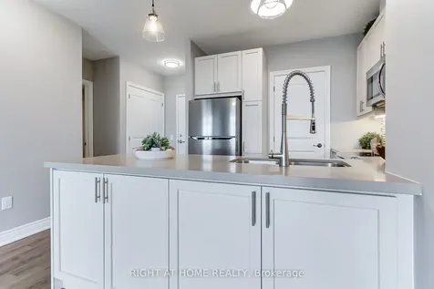 39 New Delhi Drive E Markham ON L3S 0E1