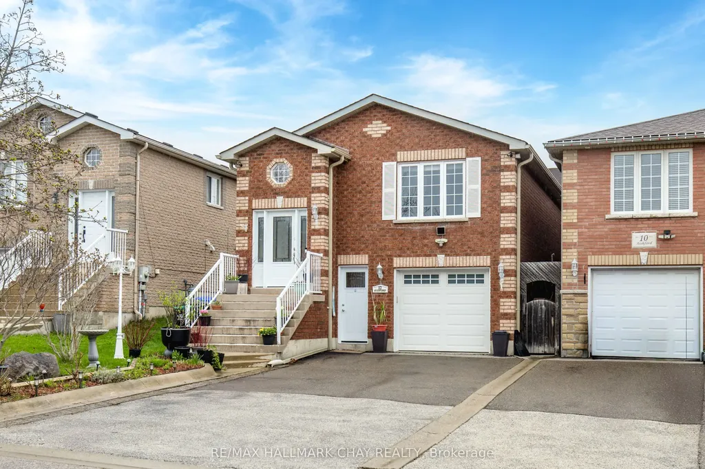 12 Aishford Road Bradford West Gwillimbury ON L3Z 3E3