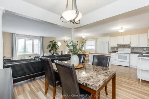 12 Aishford Road Bradford West Gwillimbury ON L3Z 3E3