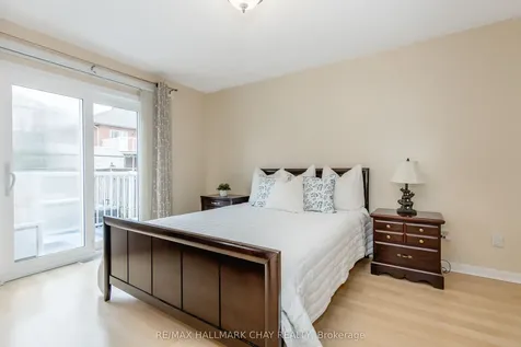 12 Aishford Road Bradford West Gwillimbury ON L3Z 3E3