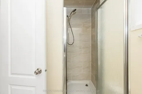 12 Aishford Road Bradford West Gwillimbury ON L3Z 3E3