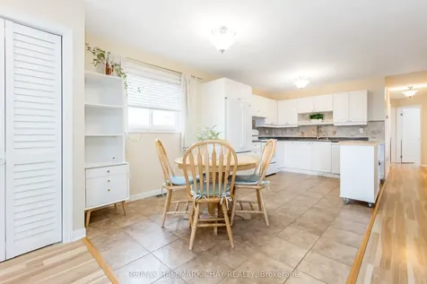 12 Aishford Road Bradford West Gwillimbury ON L3Z 3E3