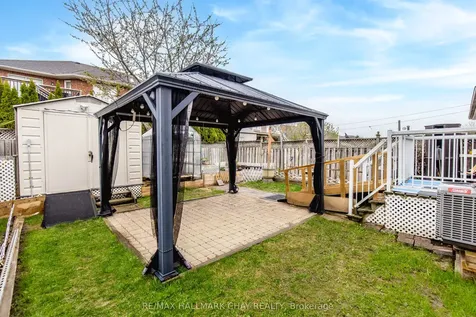 12 Aishford Road Bradford West Gwillimbury ON L3Z 3E3