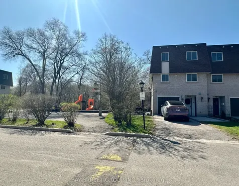 141 Clark Avenue Markham ON L3T 4P4