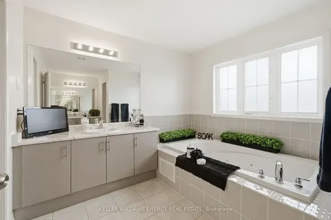 27 Don Hadden Crescent Brock ON L0C 1H0