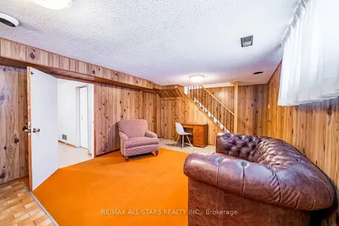 394 Osiris Drive Richmond Hill ON L4C 2P9