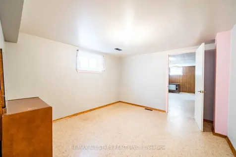394 Osiris Drive Richmond Hill ON L4C 2P9